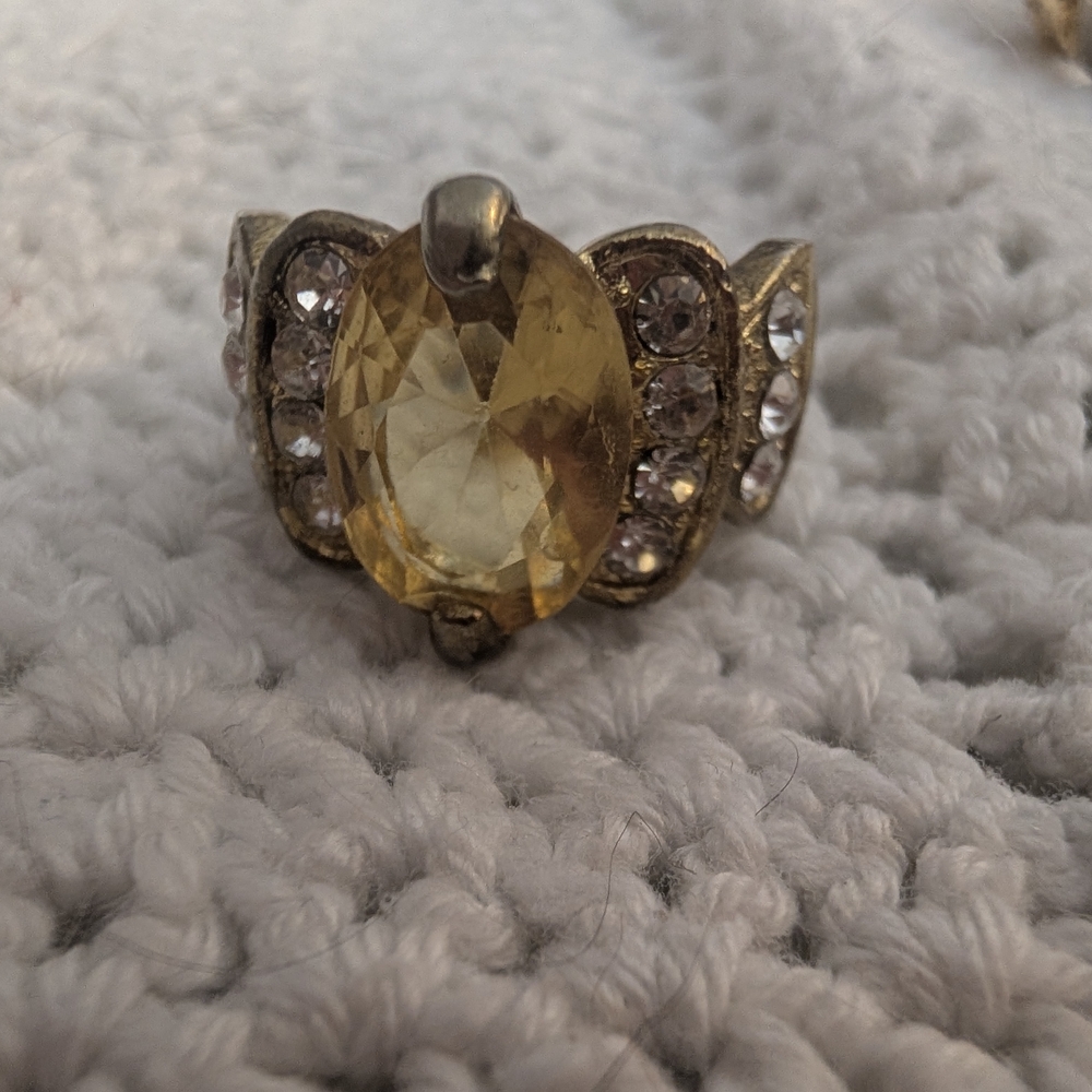 Yellow Crystal Statement Ring with Gold-Tone Band